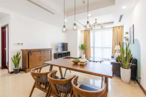 Căn hộ dịch vụ cao cấp 3 phòng ngủ Vinhomes Royal City